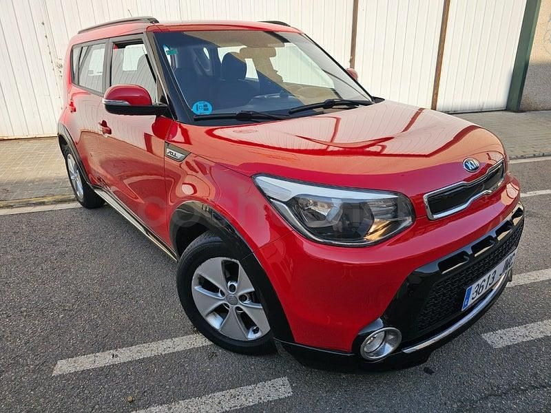 Usado Kia Soul 136 CV (100 kW) 2016 Rojo SUV