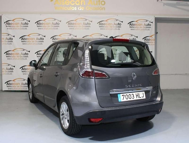 Usado Renault Grand Scénic III Dynamique 110 CV (80 kW) 2012 Gris Monovolumen