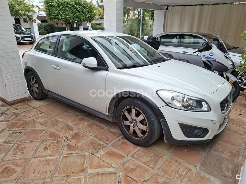 Usado Volvo C30 Momentum 109 CV (80 kW) 2010 Blanco Utilitario