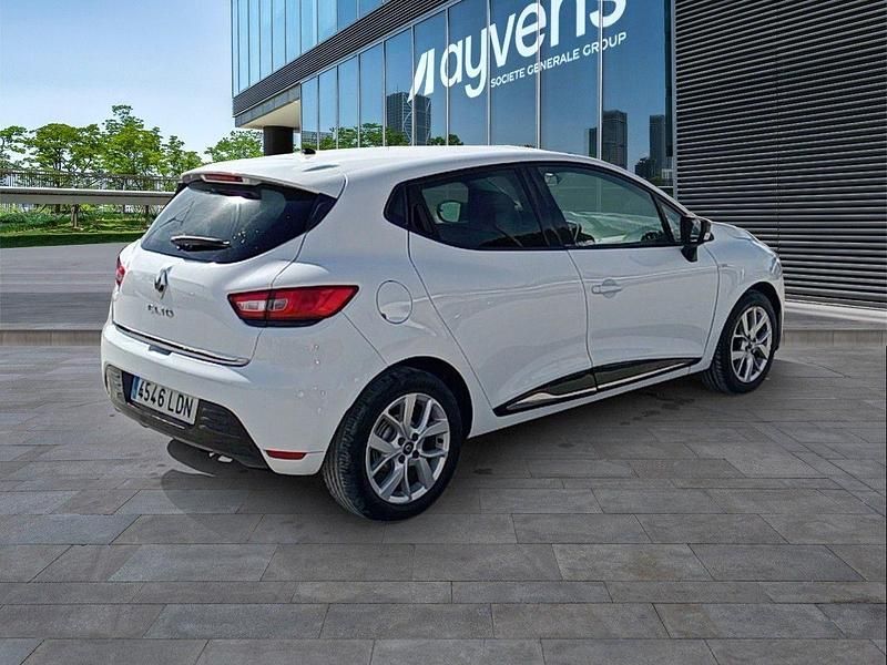 Usado Renault Clio IV LIMITED 90 CV (66 kW) 2019 Blanco Berlina