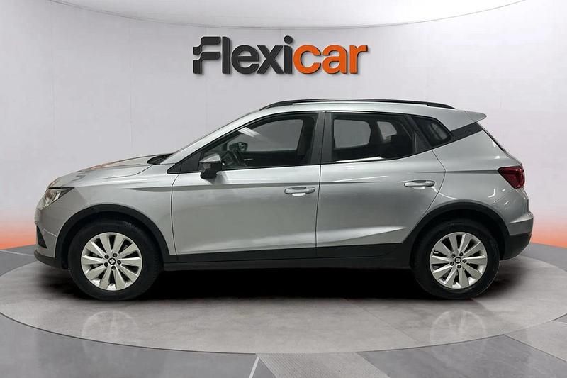 Usado Seat Arona Style Plus 116 CV (85 kW) 2021 Gris SUV