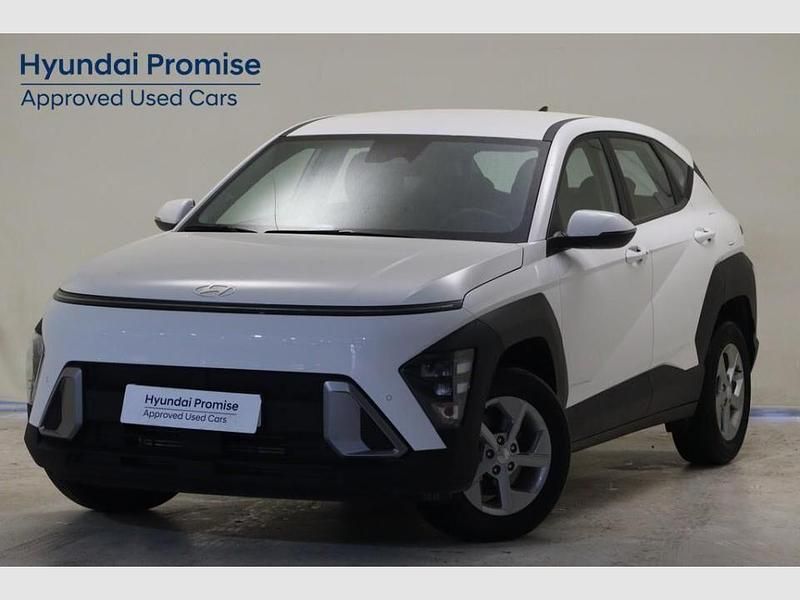 Atlas white Usado 2024 Hyundai Kona SUV | 22.990 € (Precio justo) - Imagen 1/4