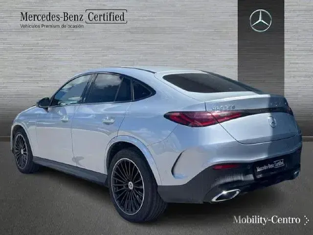 Usado Mercedes GLC300 AMG line 258 CV (189 kW) 2025 Hightechsilber metallic Coupe