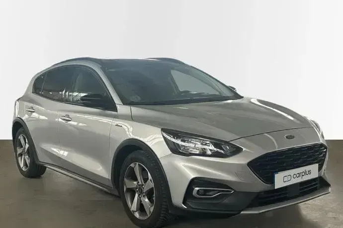 Usado Ford Focus Active 125 CV (91 kW) 2020 Plateado Utilitario