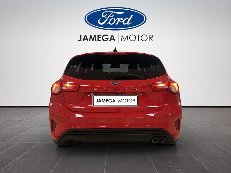 Usado Ford Focus ST-Line X 125 CV (91 kW) 2021 Rojo Berlina