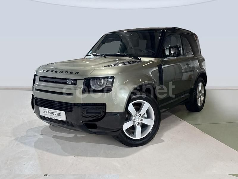 Verde Usado 2025 Land Rover Defender SE SUV | 84.900 € - Imagen 1/4