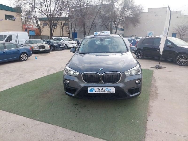 Usado BMW X1 Sport Line 190 CV (139 kW) 2017 Gris / plata SUV