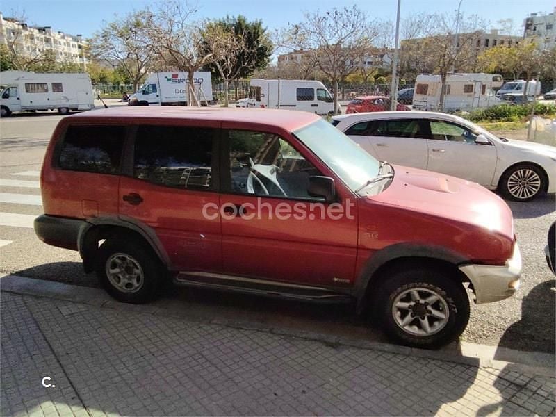 Granate Usado 1998 Nissan Terrano SUV | 3000 € (Super precio) - Imagen 1/4