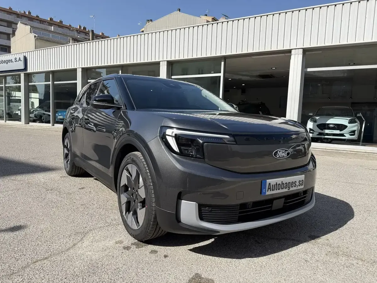 Nuevo Ford Explorer Premium 210 kW (286 CV) 2026 Gris SUV