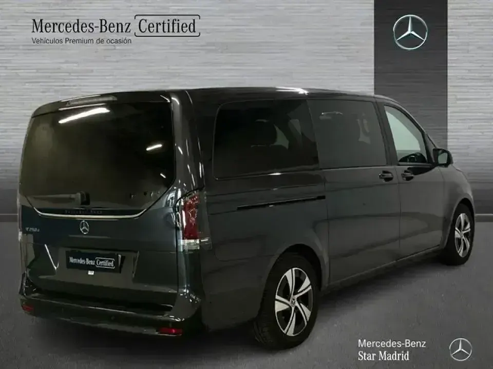 Käytetty Mercedes V250 Style 139 HP (102 kW) 2025 Harmaa Tila-auto