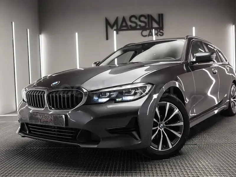 Usado BMW 318 150 CV (110 kW) 2020 Gris / plata Familiar