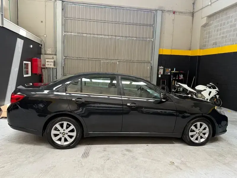 Usado Chevrolet Epica LT 150 CV (110 kW) 2009 Negro Berlina