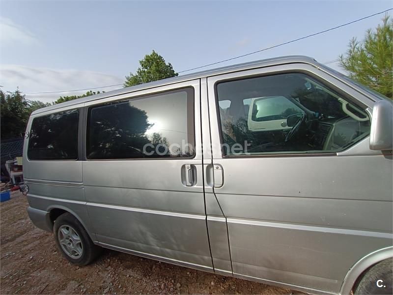 Usado VW Transporter 68 CV (50 kW) 2002 Gris / plata Van