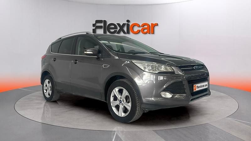 Usado Ford Kuga Titanium 120 CV (88 kW) 2016 Gris SUV