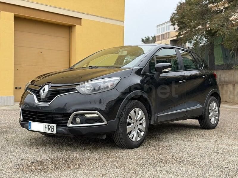 Usado Renault Captur Intens 90 HP (66 kW) 2013 Preto SUV