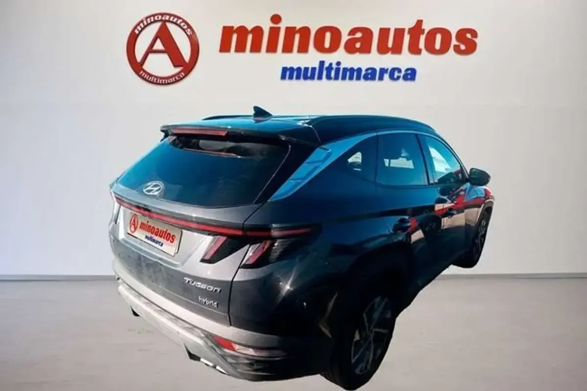 Usado Hyundai Tucson 136 CV (100 kW) 2022 Gris SUV