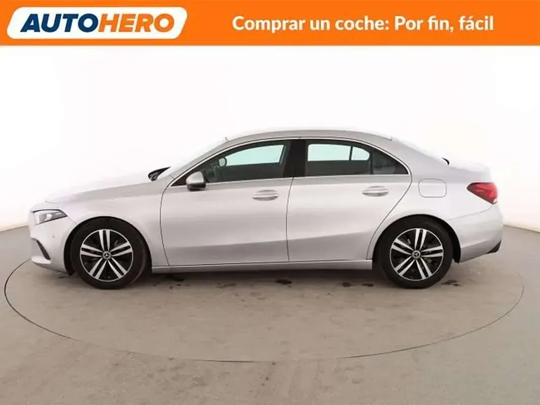 Usado Mercedes A180 Progressive 136 CV (100 kW) 2021 Plateado Berlina