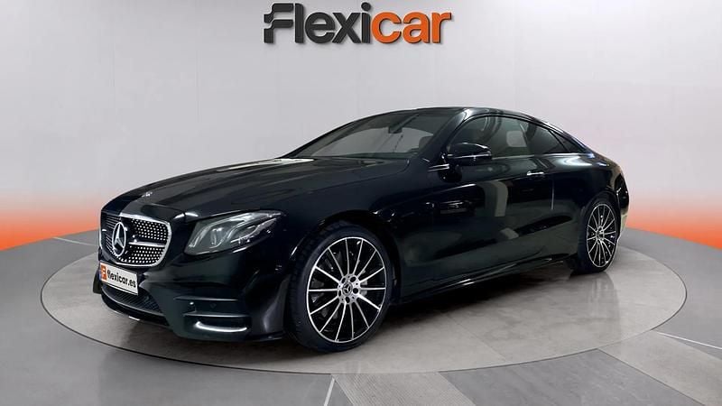 Usado Mercedes E220 194 CV (142 kW) 2017 Negro Coupe