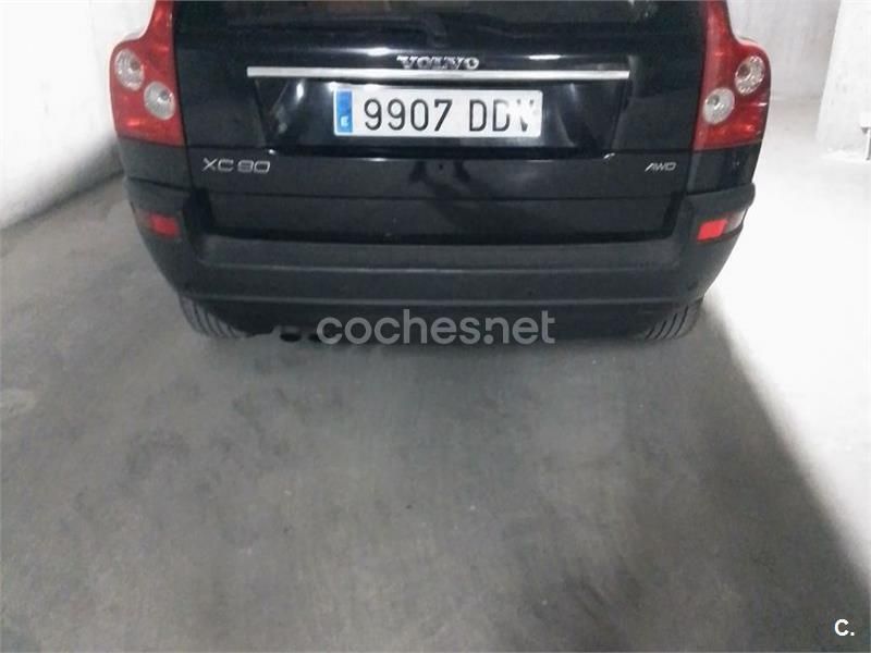 Negro Usado 2005 Volvo XC90 Momentum SUV | 5900 € (Precio justo) - Imagen 1/4