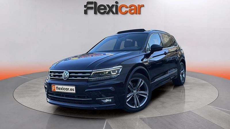 Usado VW Tiguan Sportline 150 CV (110 kW) 2018 Gris SUV