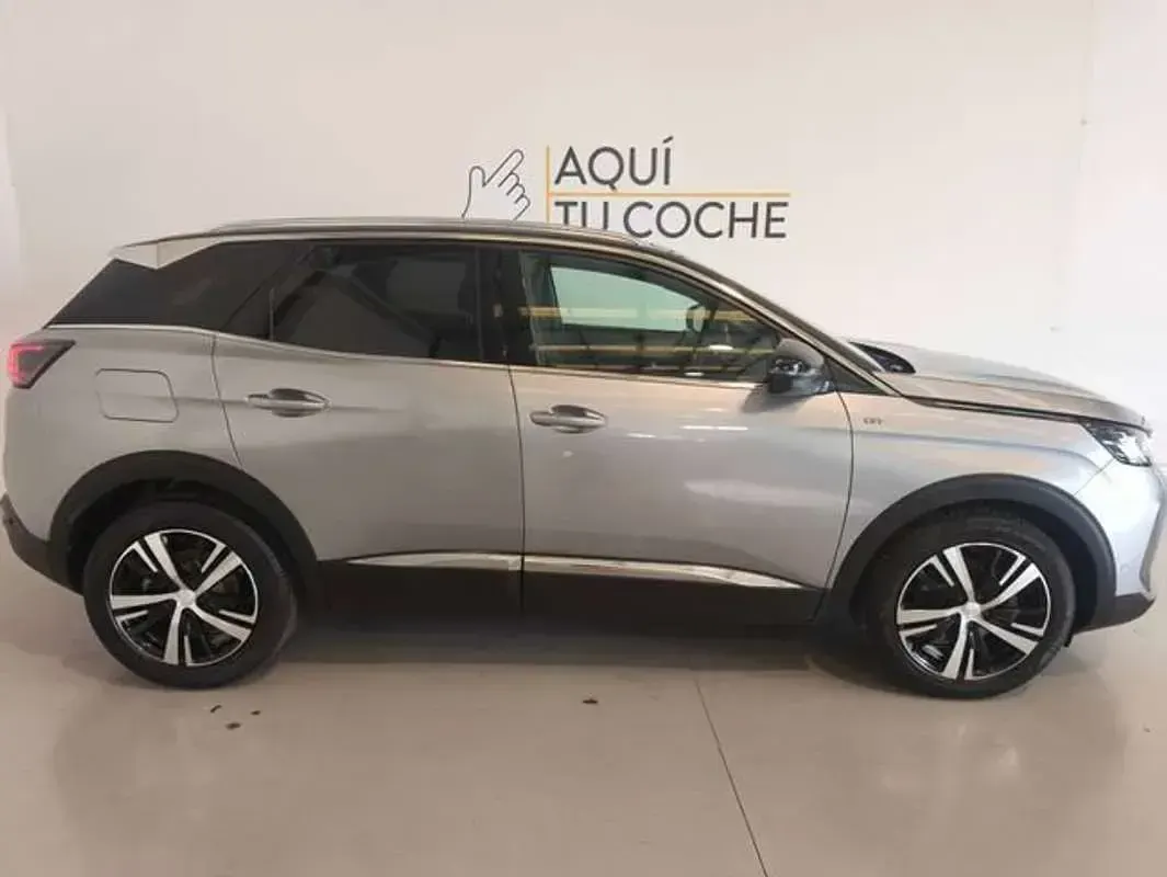 Usado Peugeot 3008 GT 131 CV (96 kW) 2022 Gris SUV