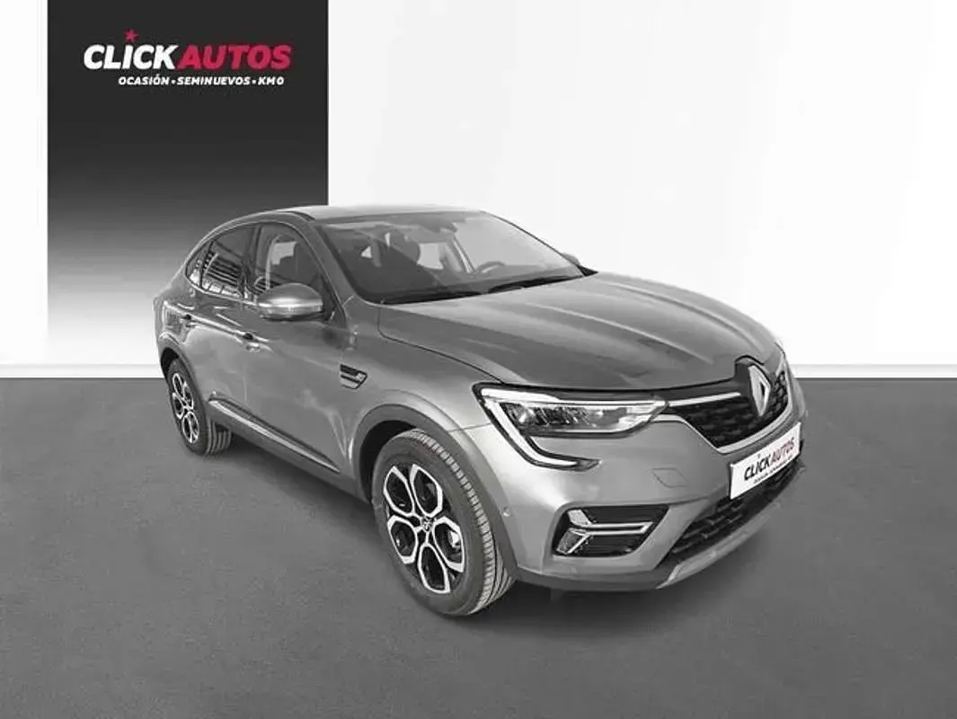 Usado Renault Arkana Techno 140 CV (102 kW) 2023 Gris SUV