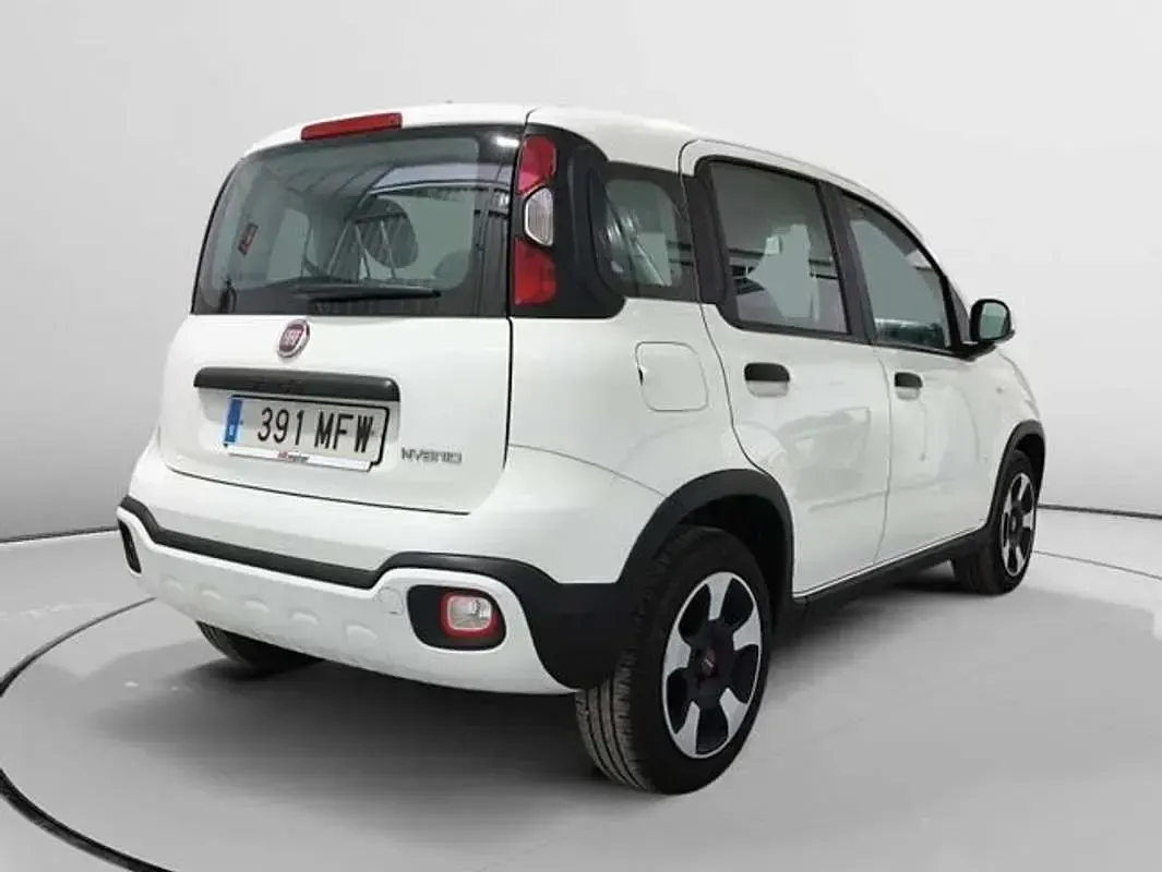 Usado Fiat Panda Cross Cross 71 CV (52 kW) 2023 Blanco Utilitario