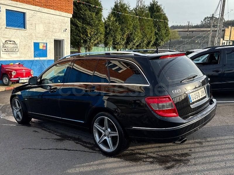 Usado Mercedes C220 Avantgarde 170 CV (125 kW) 2008 Negro Familiar