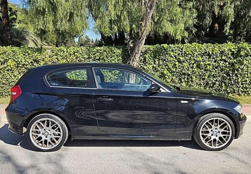 Usado BMW 116 143 HP (105 kW) 2008 Preto Citadino