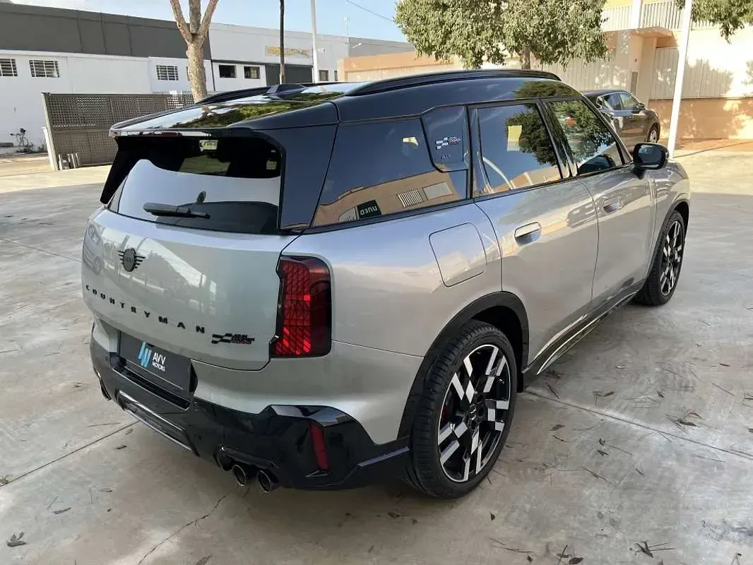 Usado Mini John Cooper Works 300 CV (220 kW) 2024 Gris Utilitario