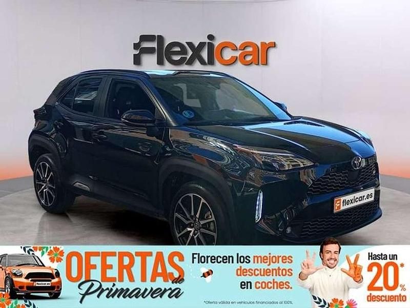 Usado Toyota Yaris Cross Sport 132 CV (97 kW) 2024 Negro SUV