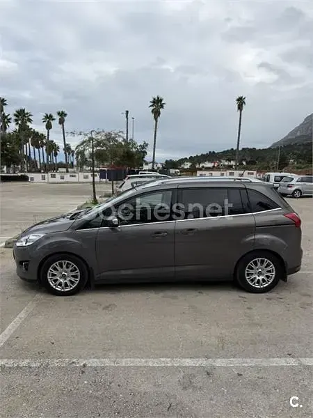 Usado Ford Grand C-Max Titanium 150 CV (110 kW) 2015 Gris / plata Monovolumen