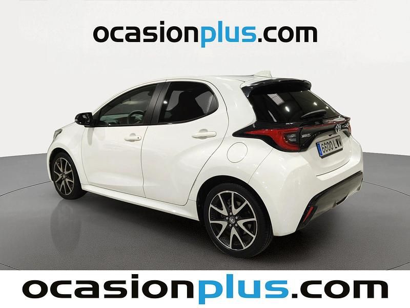 Usado Toyota Yaris Style 116 CV (85 kW) 2022 Blanco Utilitario