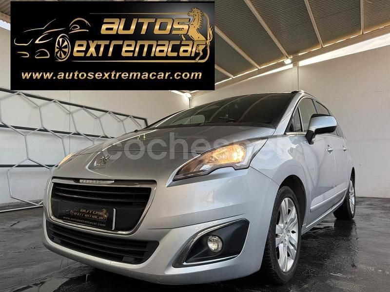 Gris / plata Usado 2014 Peugeot 5008 Style Monovolumen | 6499 € (Precio justo) - Imagen 1/4
