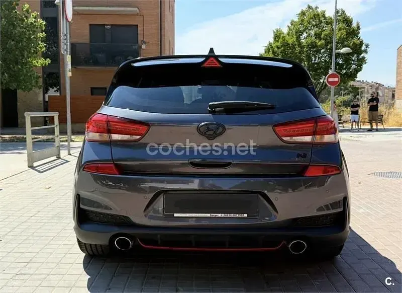 Usado Hyundai i30 N Performance 275 CV (202 kW) 2018 Gris / plata Berlina