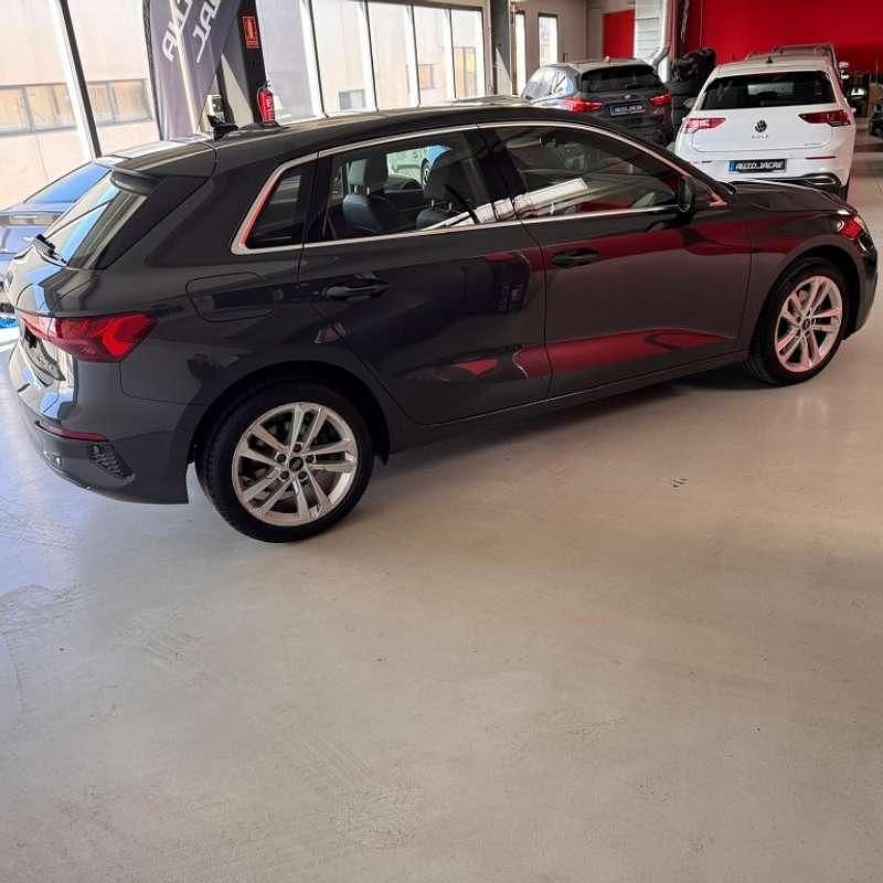Usado Audi A3 Sportback e-tron Advanced Plus 204 CV (150 kW) 2021 Gris Utilitario