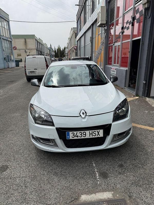 Usado Renault Mégane III GT 115 CV (84 kW) 2013 Blanco