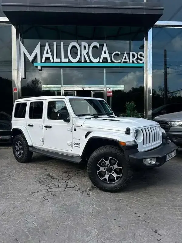 Usado Jeep Wrangler Unlimited Sahara 268 CV (197 kW) 2020 Blanco SUV