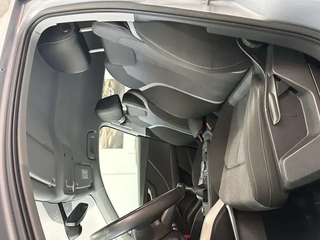 Usado Audi Q2 Advanced Plus 150 CV (110 kW) 2018 Gris SUV