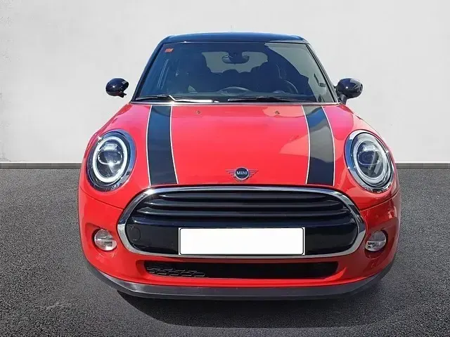 Usado Mini Cooper 136 CV (100 kW) 2019 Rojo Utilitario