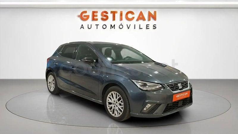 Usado Seat Ibiza FR 115 CV (84 kW) 2025 Gris / plata Utilitario