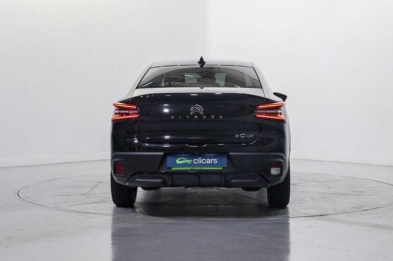 Usado Citroën e-C4 Shine 100 kW (136 CV) 2023 Negro Berlina