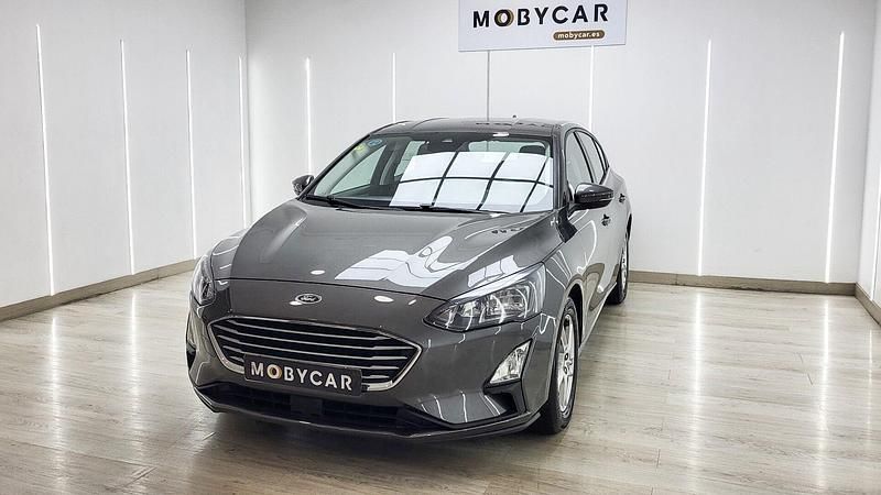 Gris Usado 2020 Ford Focus Trend+ Berlina | 14.995 € (Precio justo) - Imagen 1/4