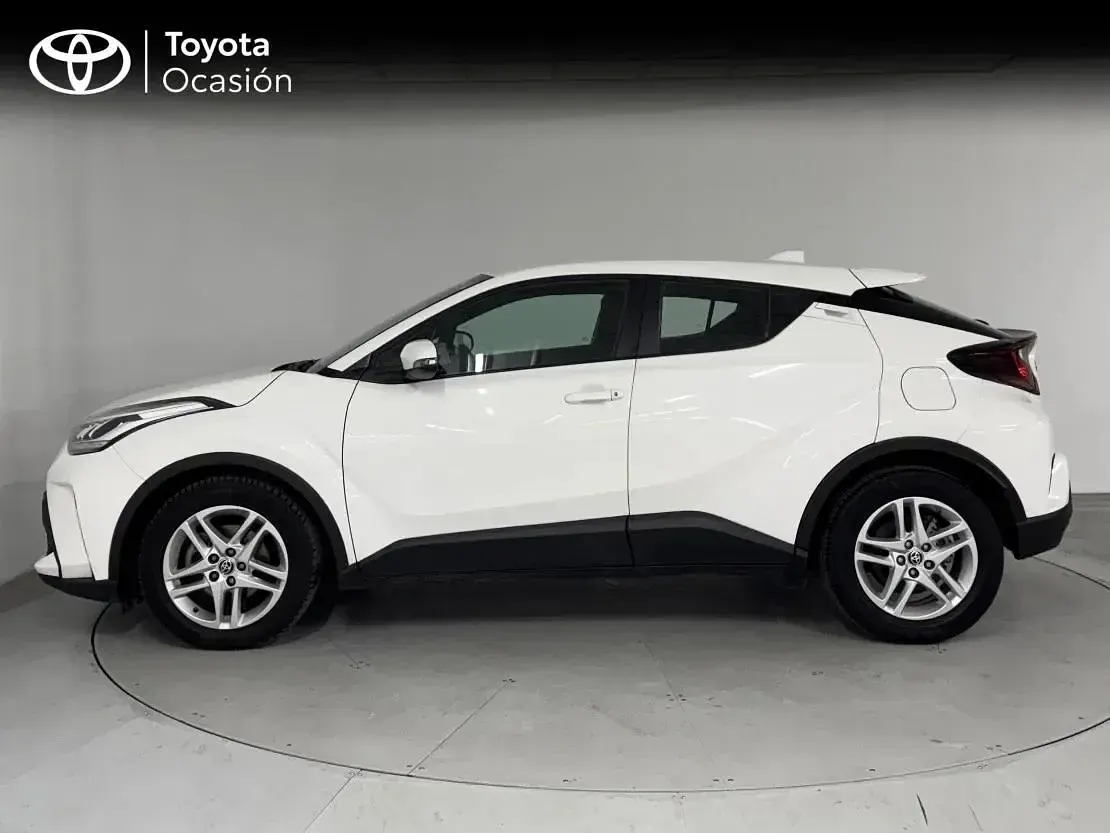 Usado Toyota C-HR Active 122 CV (89 kW) 2022 Blanco classic SUV
