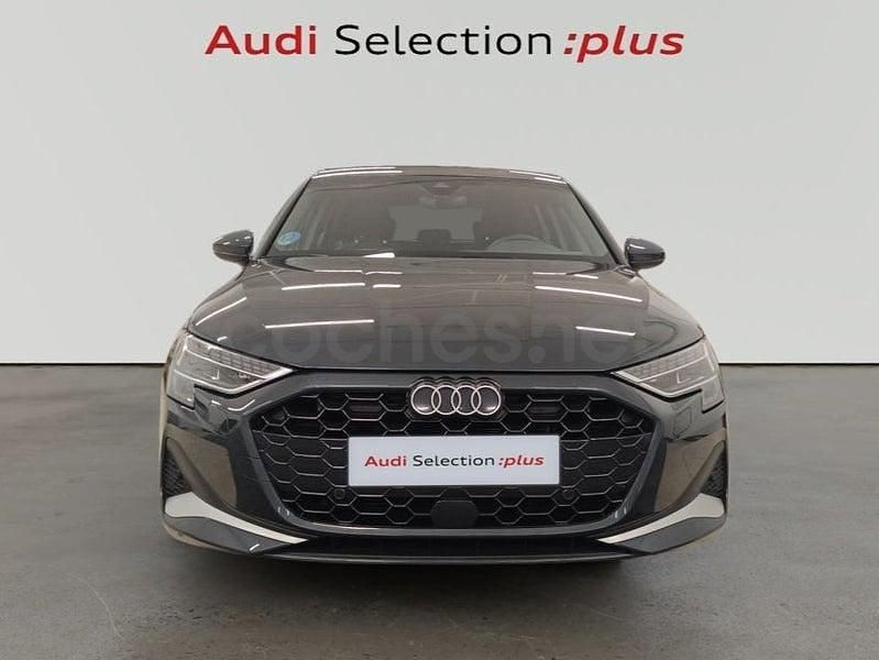 Usado Audi A3 Advanced Plus 150 CV (110 kW) 2024 Gris / plata Berlina