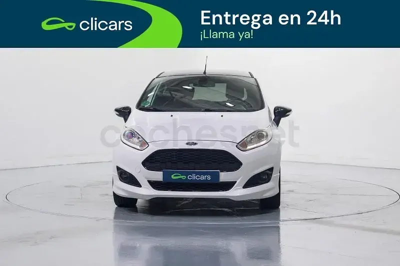 Usado Ford Fiesta 100 CV (73 kW) 2017 Blanco Utilitario