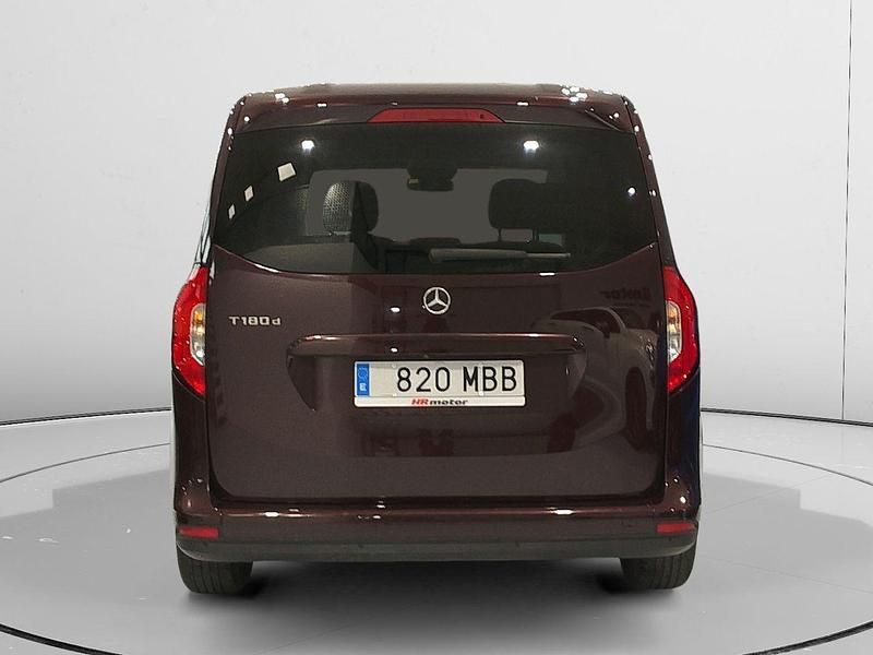 Usado Mercedes T180 Style 116 CV (85 kW) 2022 Otro Monovolumen