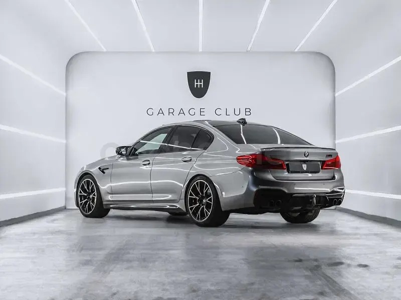Usado BMW M5 600 CV (441 kW) 2018 Gris / plata Berlina