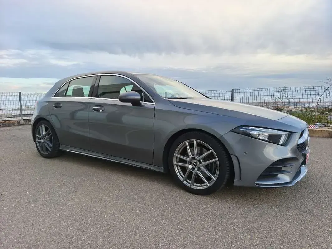 Usado Mercedes A220 190 CV (139 kW) 2021 Gris Utilitario