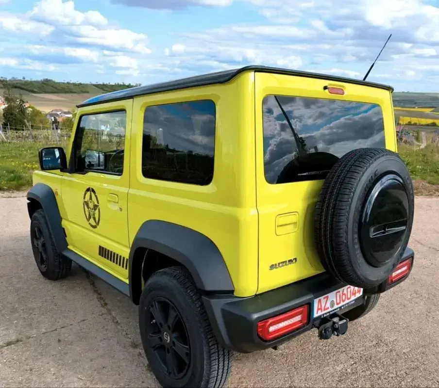 Usado Suzuki Jimny 102 CV (75 kW) 2019 Amarillo SUV